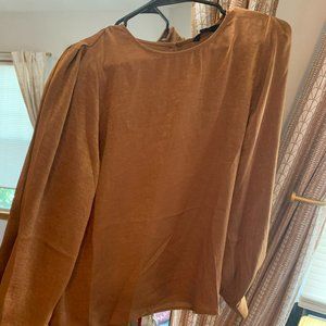 Banana Republic Caramel Long Sleeve Blouse in Size Med